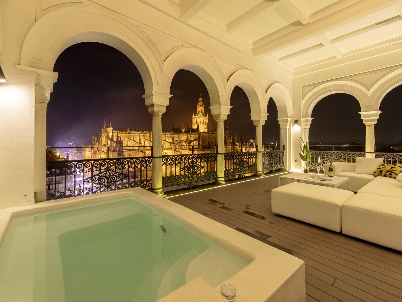 image ISG Apartments:The most Exclusive apt in Sevilla 3