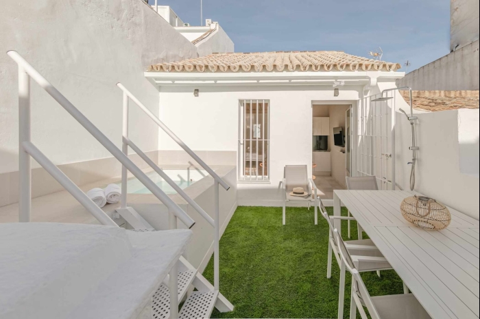 ISG Apartments: Cuna 2.3 private pool
