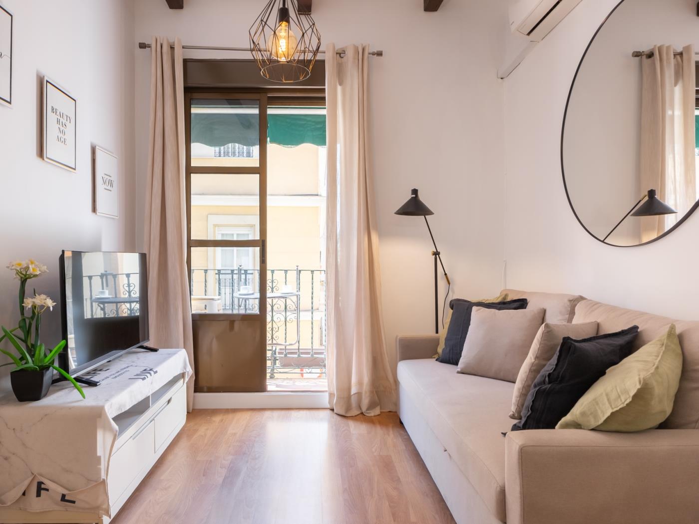 image ISG Apartments: Alameda Relator 37