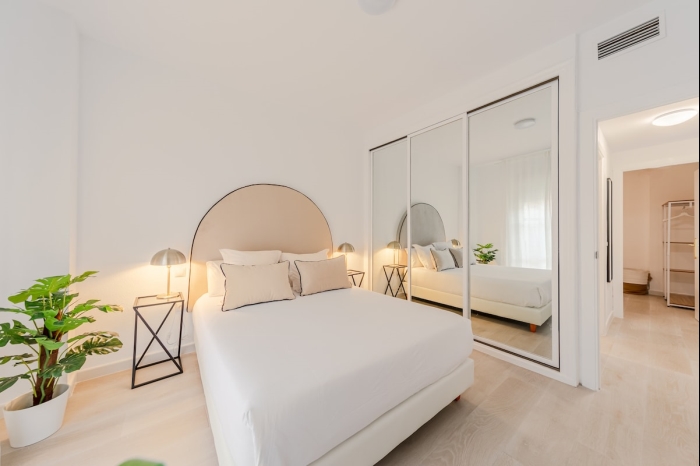 image ISG Apartments: Bécquer Free Parking 2