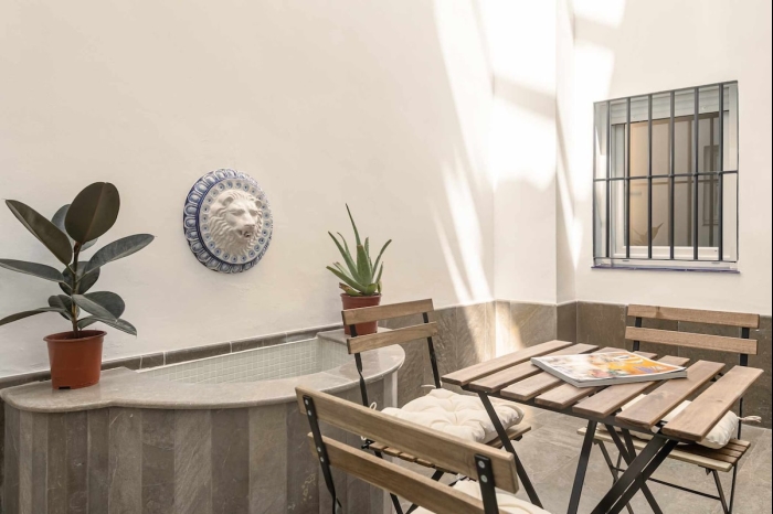 image ISG Apartments: Doña Guiomar 0.2 Parking Gratis 4