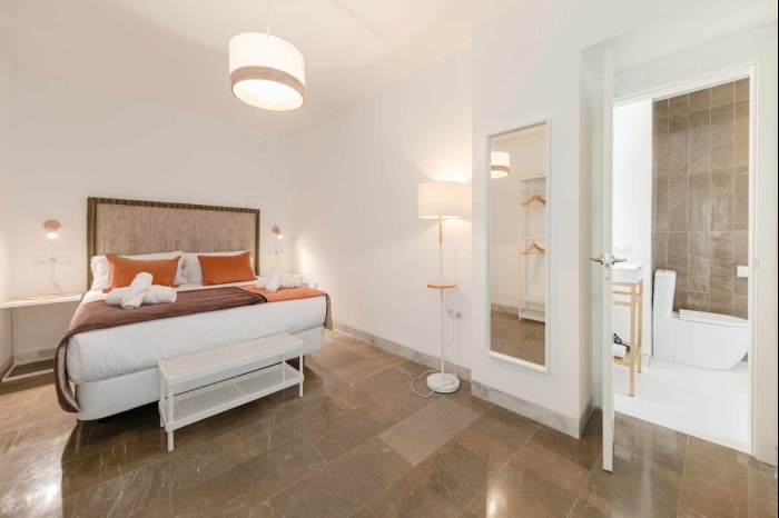 image ISG Apartments: Doña Guiomar 0.2 Parking Gratis 6