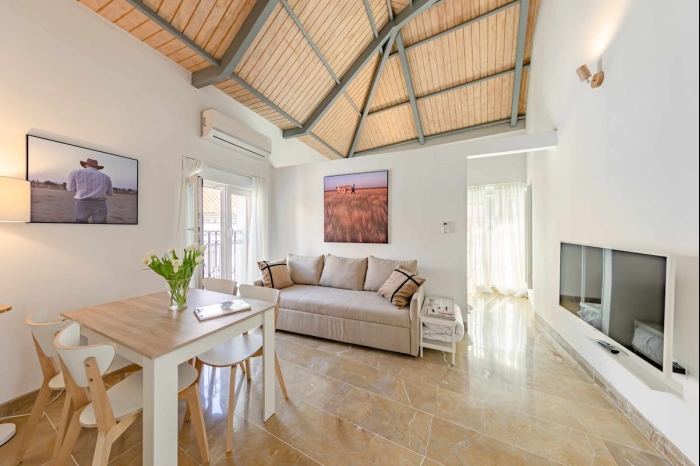 ISG Apartments: Doña Guiomar 2.2