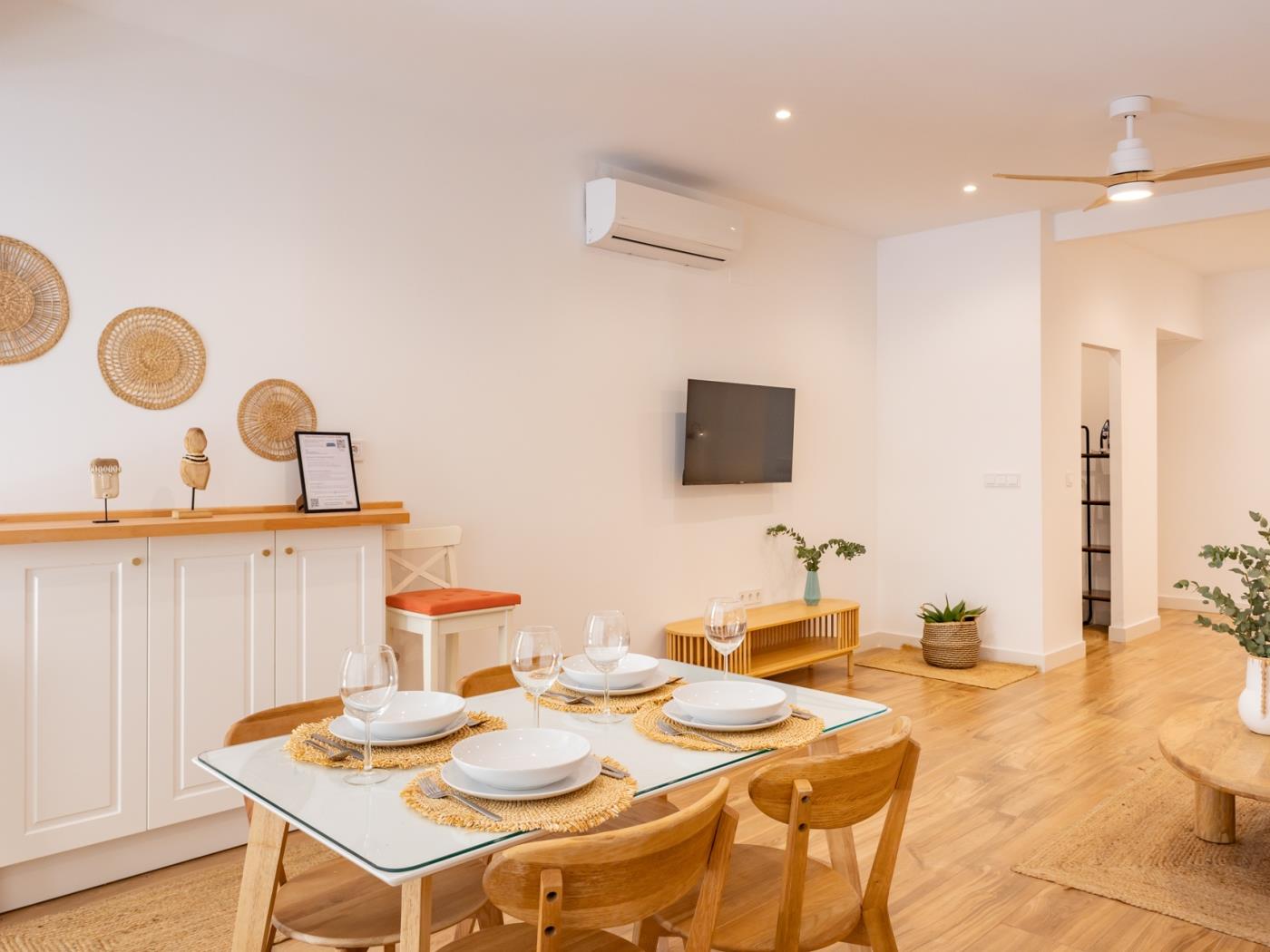 image ISG Apartments: Triana Estudio 2 1