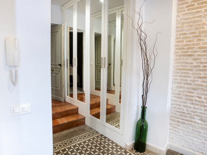 image ISG Apartments: Martín Villa 13